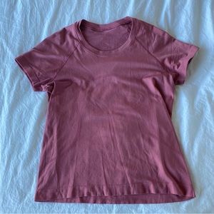 Swiftly Tech Short Sleeve Shirt 2.0 Race Length Size 8